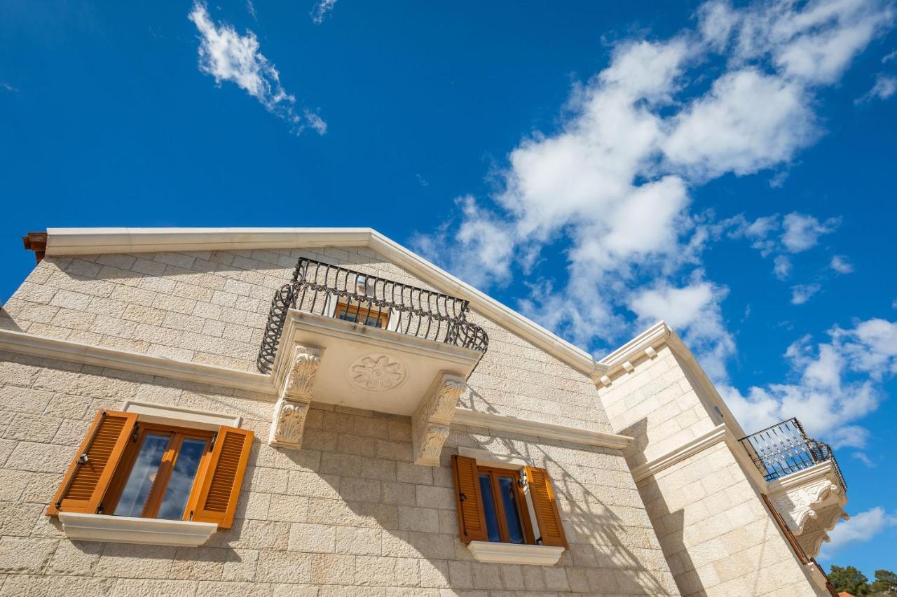 Luxury Stone Villa Nevija 2022 Private Villa Милна Экстерьер фото