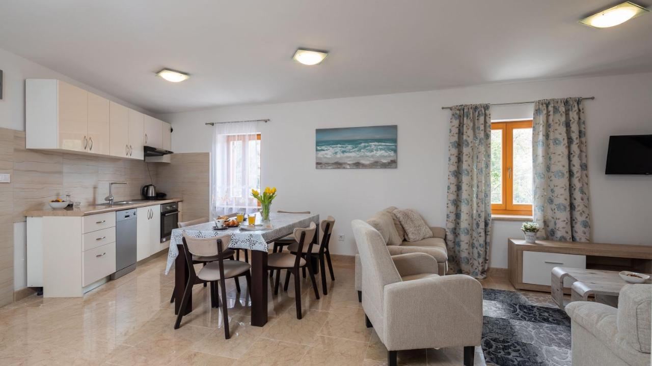 Luxury Stone Villa Nevija 2022 Private Villa Милна Экстерьер фото