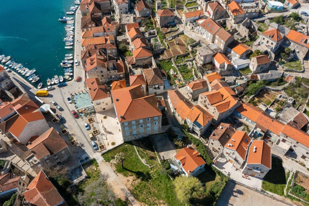 Luxury Stone Villa Nevija 2022 Private Villa Милна Экстерьер фото