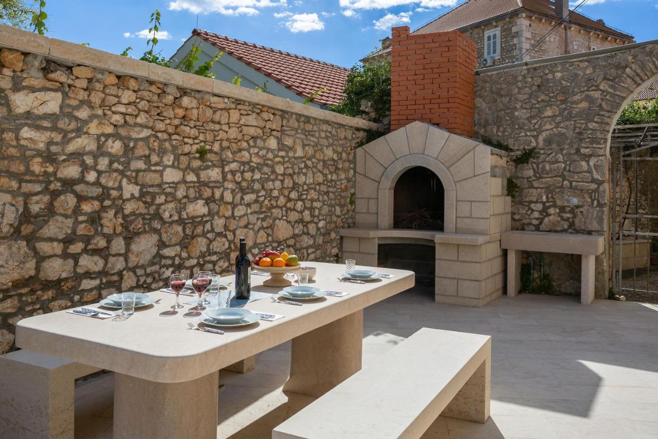 Luxury Stone Villa Nevija 2022 Private Villa Милна Экстерьер фото