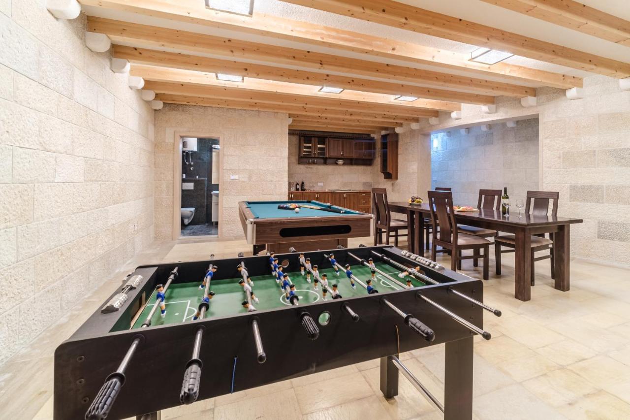 Luxury Stone Villa Nevija 2022 Private Villa Милна Экстерьер фото