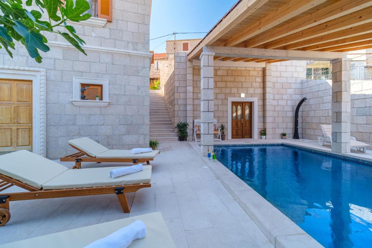 Luxury Stone Villa Nevija 2022 Private Villa Милна Экстерьер фото