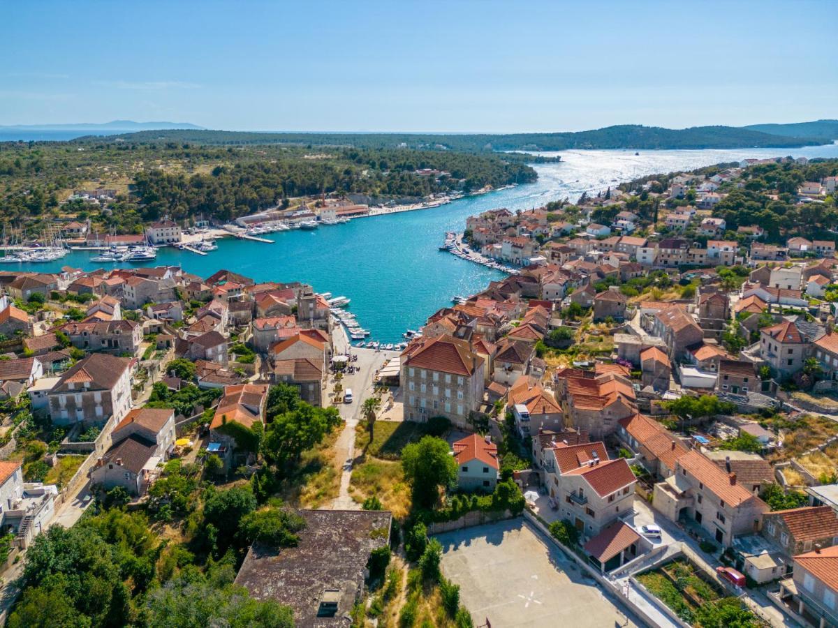 Luxury Stone Villa Nevija 2022 Private Villa Милна Экстерьер фото