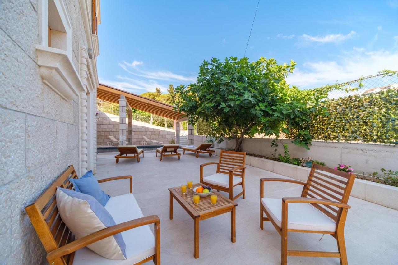 Luxury Stone Villa Nevija 2022 Private Villa Милна Экстерьер фото