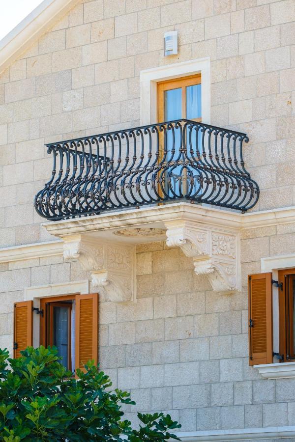 Luxury Stone Villa Nevija 2022 Private Villa Милна Экстерьер фото