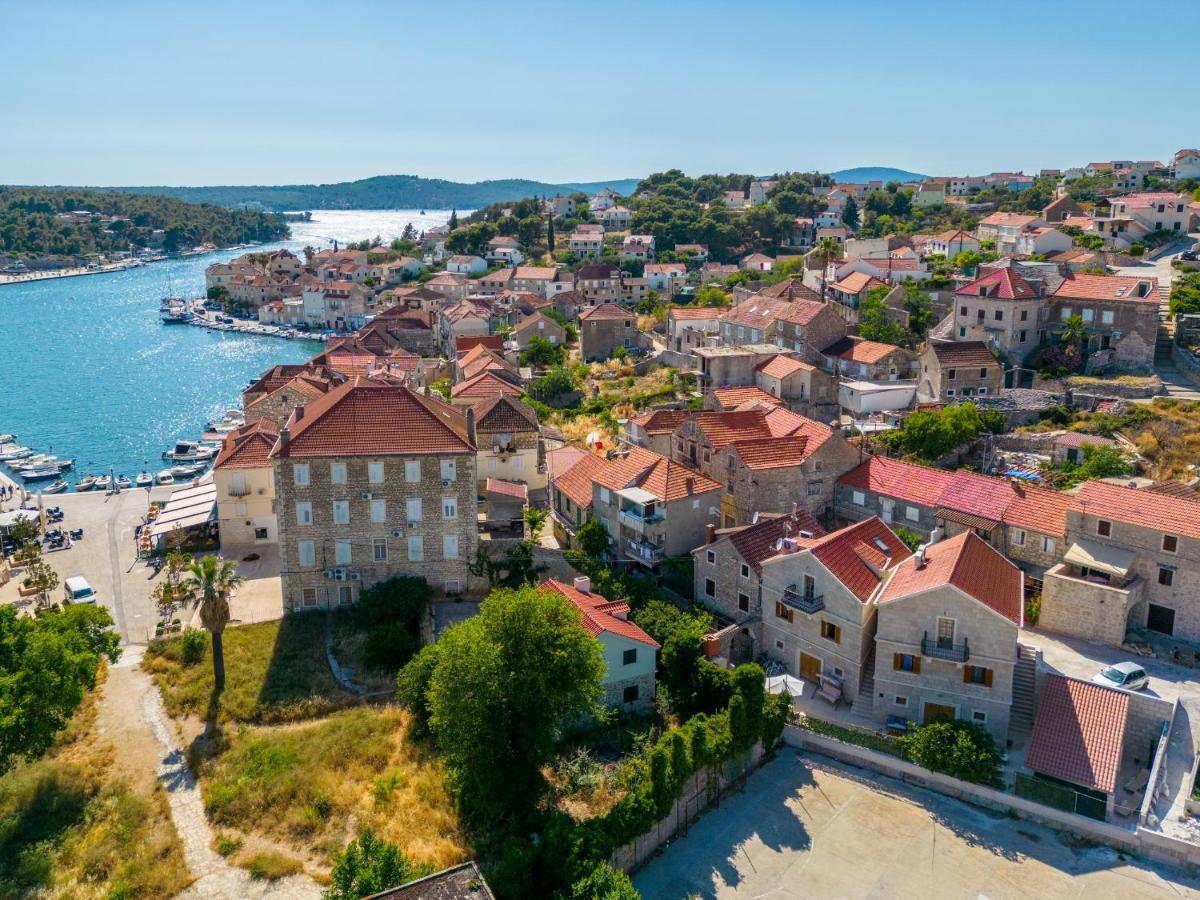 Luxury Stone Villa Nevija 2022 Private Villa Милна Экстерьер фото